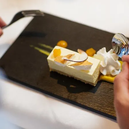 Pomme D'or 4*