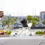 فندق Pomme D'or 4*