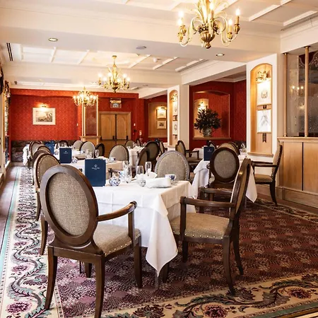 Pomme D'or Hotel